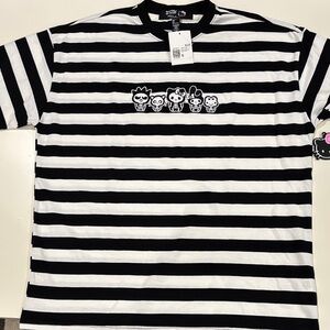 Men’s Forever 21 Hello Kitty & Friends Black & White Striped Oversized Tshirt Sm